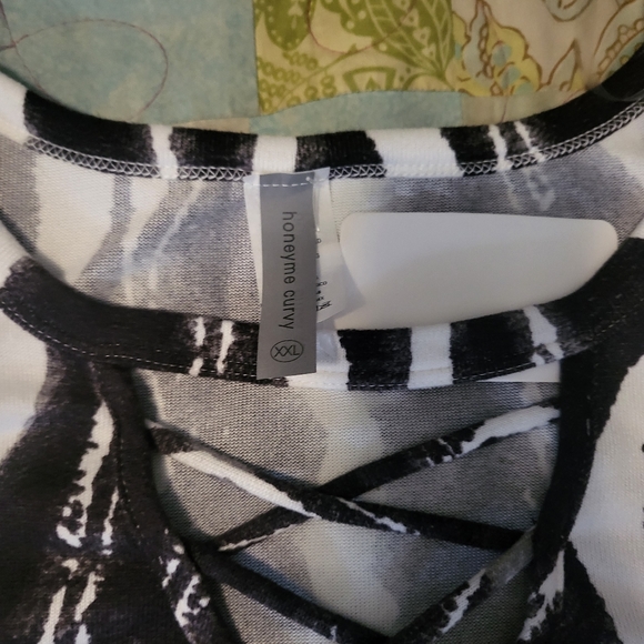 Honeyme Curvy - Picture 4 of 4